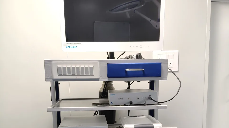 Advanced laparoscopic surgery